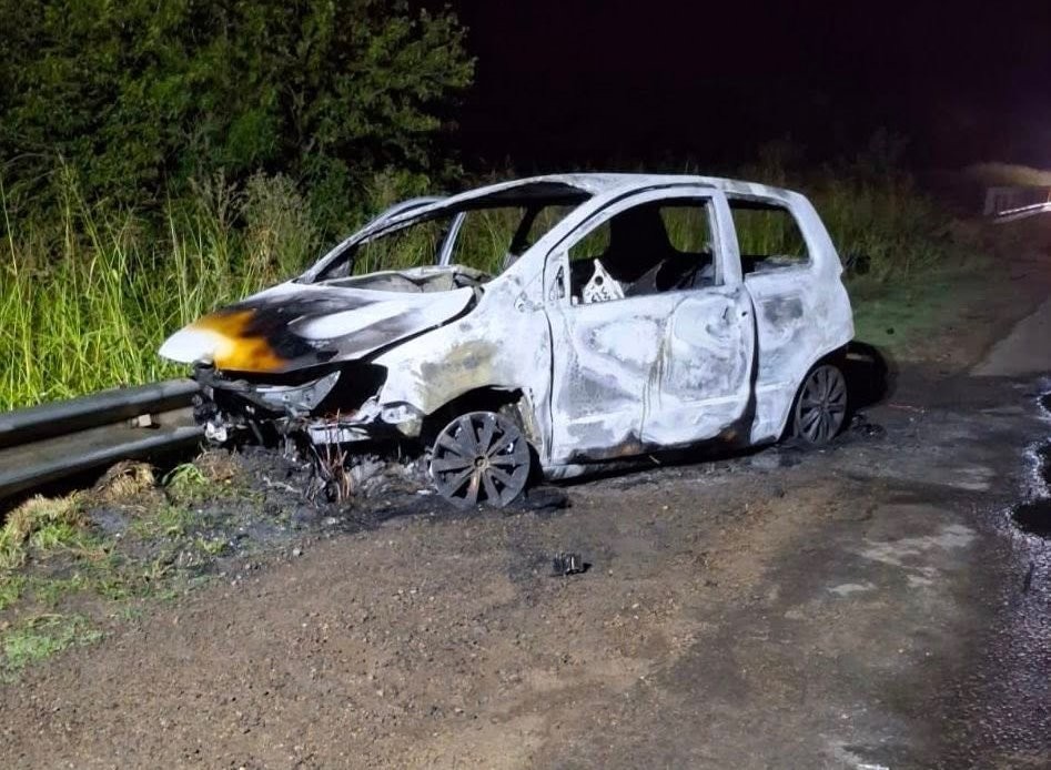 CHOQUE y POSTERIOR INCENDIO DE UN COCHE EN RUTA 39 ZONA BASAVILBASO