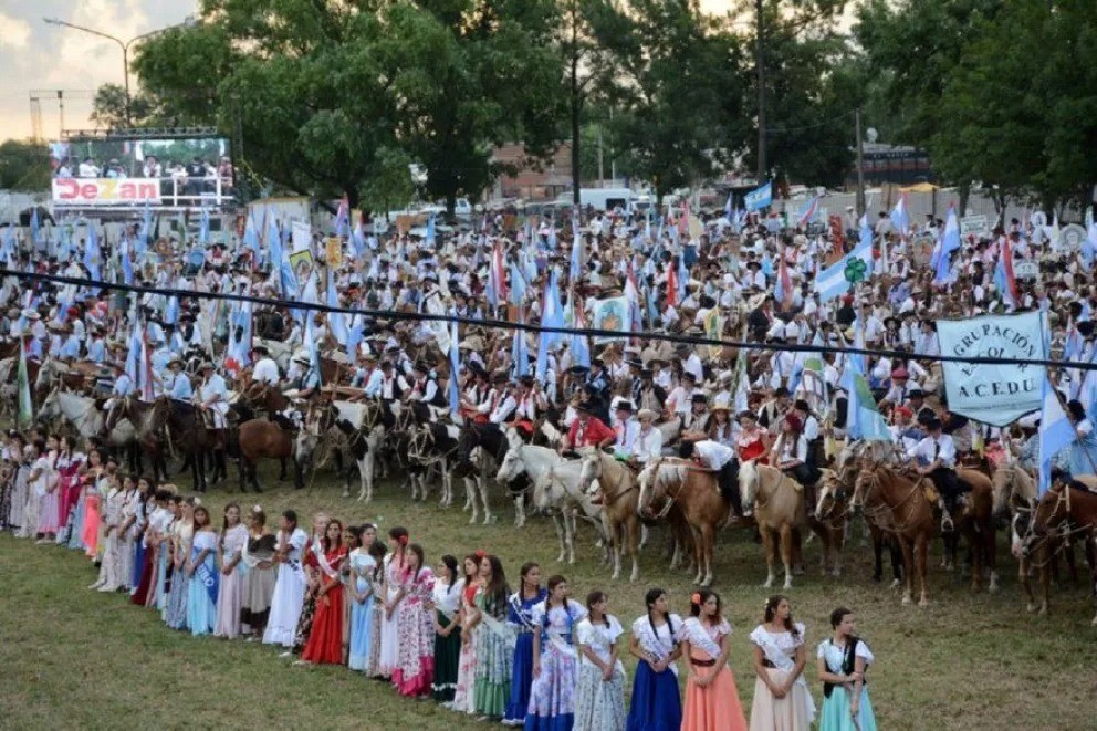 ESTE VIERNES 30, TERCERA GRAN NOCHA DE LA 34º FIESTA PROVINCIAL DEL CABALLO EN URDINARRAIN 