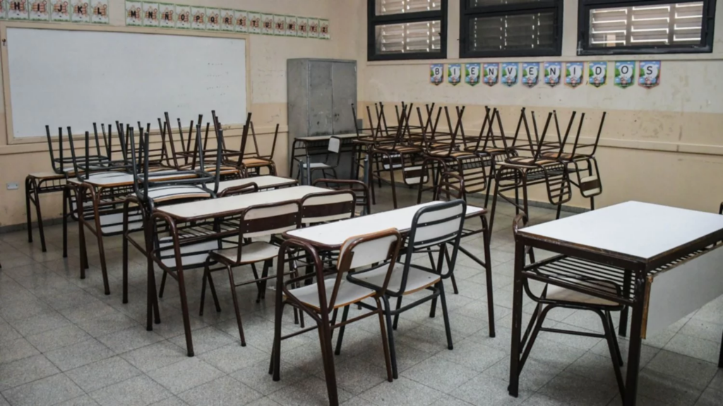 Este Lunes Comenzaron las Clases en Entre Rios pero con paro Docente