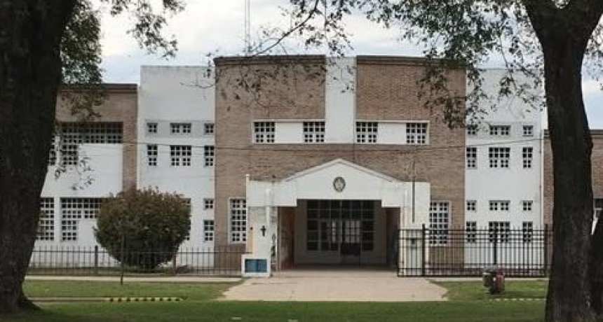 Concursos docente Lengua Extranjera y Referente T&eacute;cnico / Primer Llamado