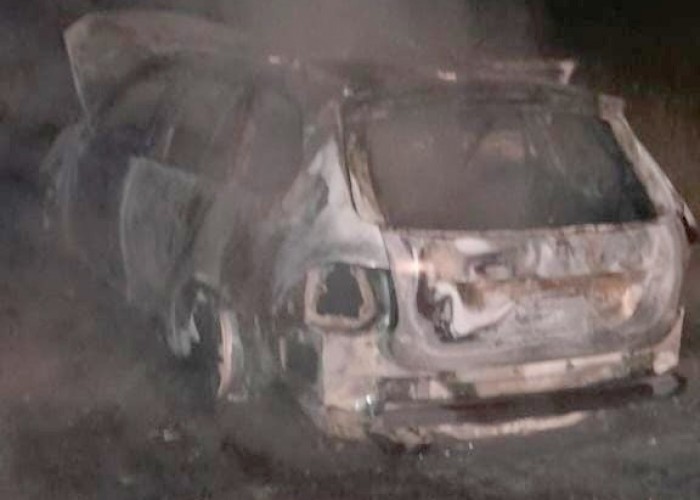 Un Automóvil fue devorado por el fuego en RP 20 Aldea San Juan