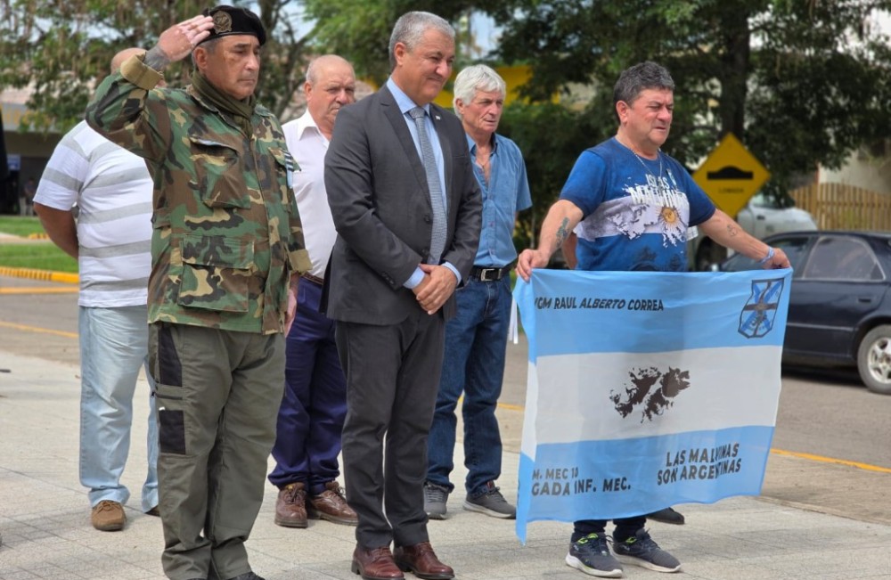 2 de abril | Se realiz&oacute; el Homenaje a los Veteranos y Caidos en la Guerra de Malvinas