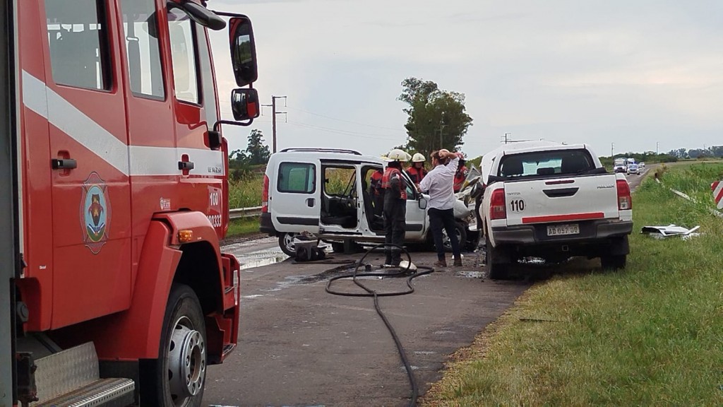 Violento choque frontal en Ruta 20: un herido de consideración